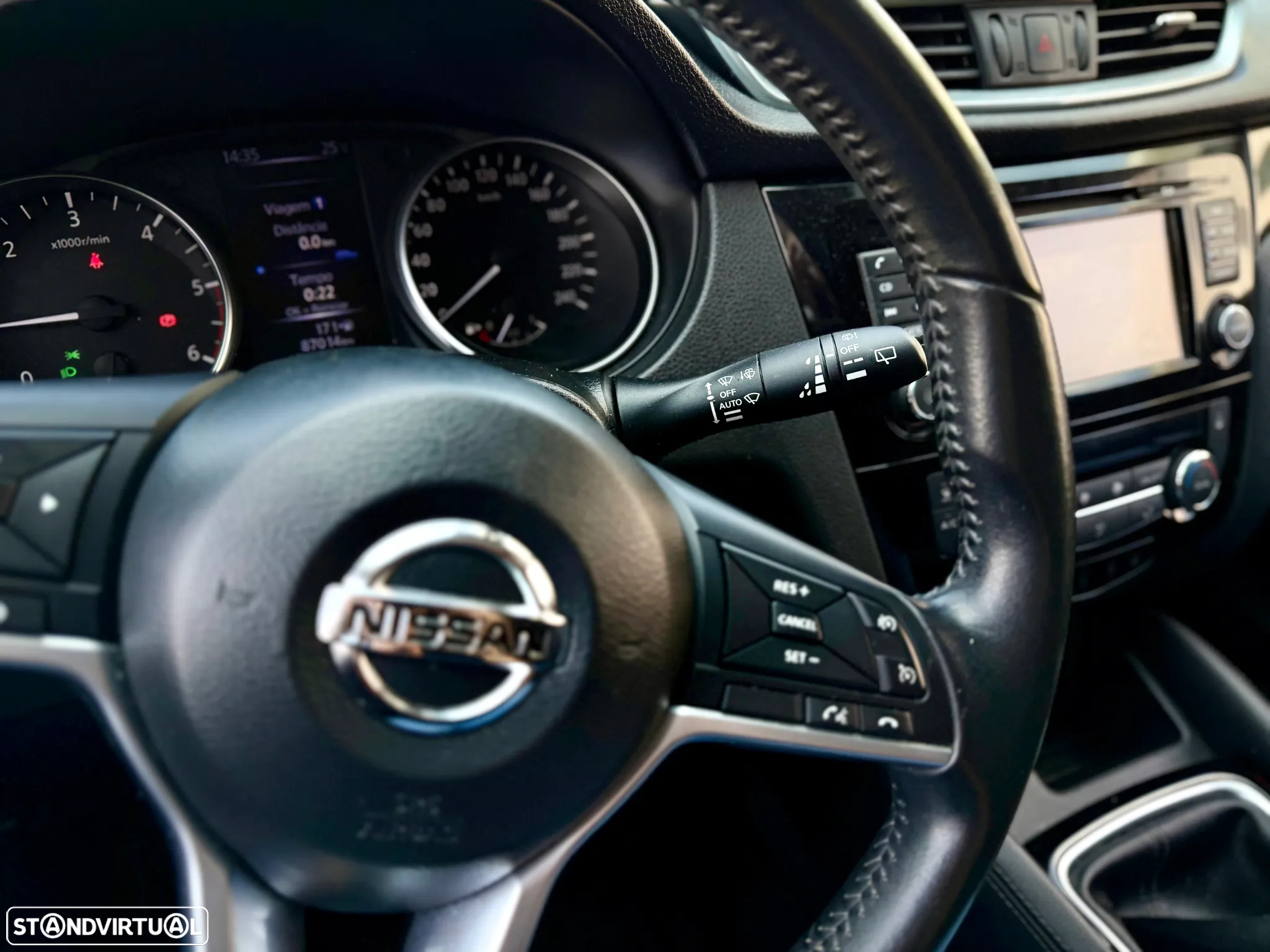 Nissan Qashqai 1.5 dCi N-Connecta - 23