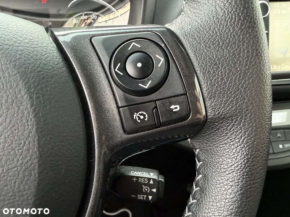 Toyota Yaris 1.5 Premium - 24