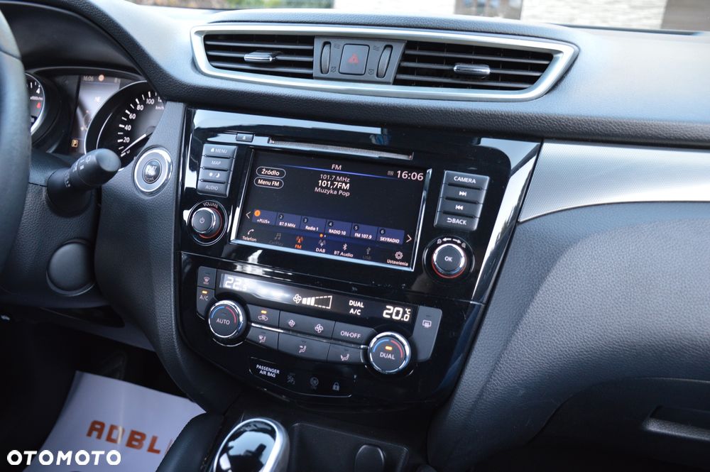 Nissan Qashqai 1.3 DIG-T DCT TEKNA - 29