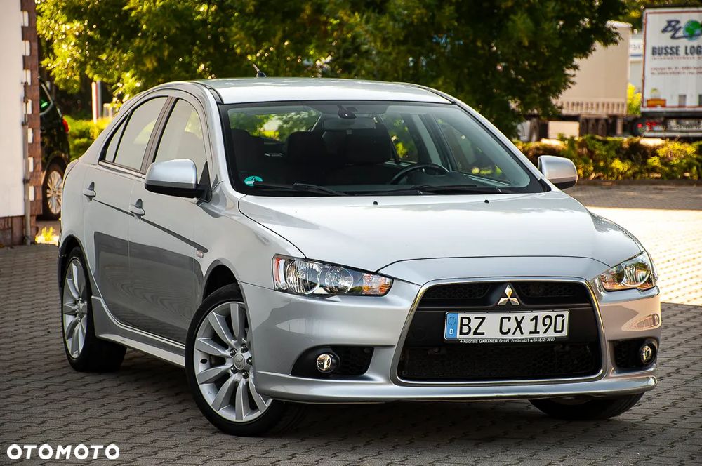 Mitsubishi Lancer 1.8 Intense - 1