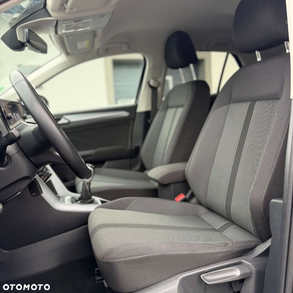 Volkswagen T-Roc - 16
