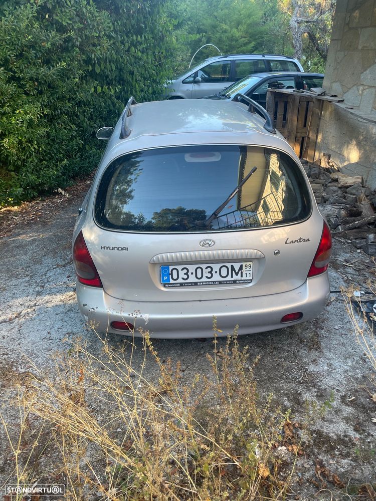 Hyundai Lantra SW Wagon 1.9 D GLS - 2