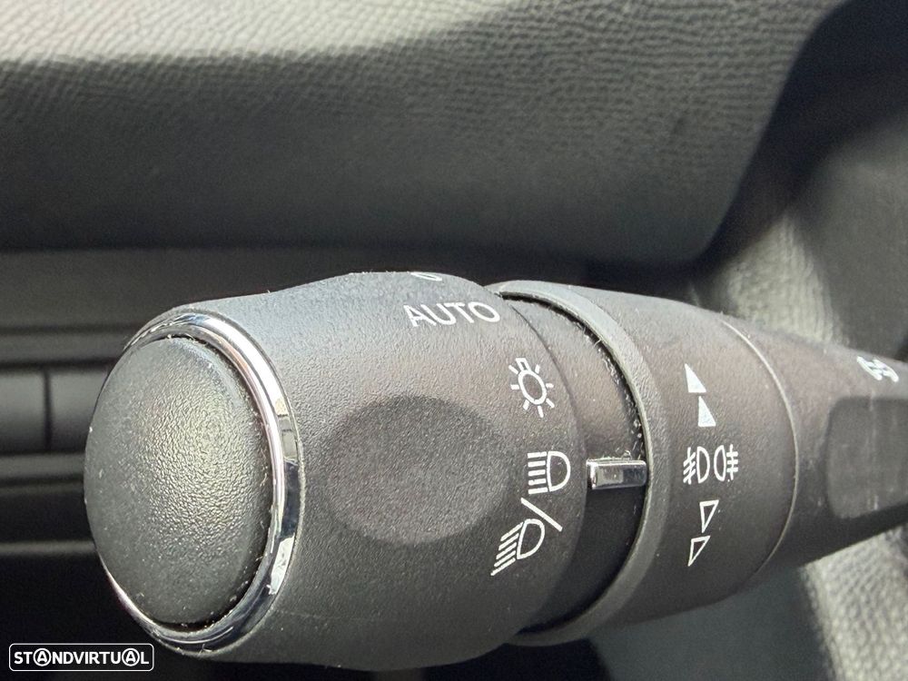 Peugeot 308 125 THP Allure - 32