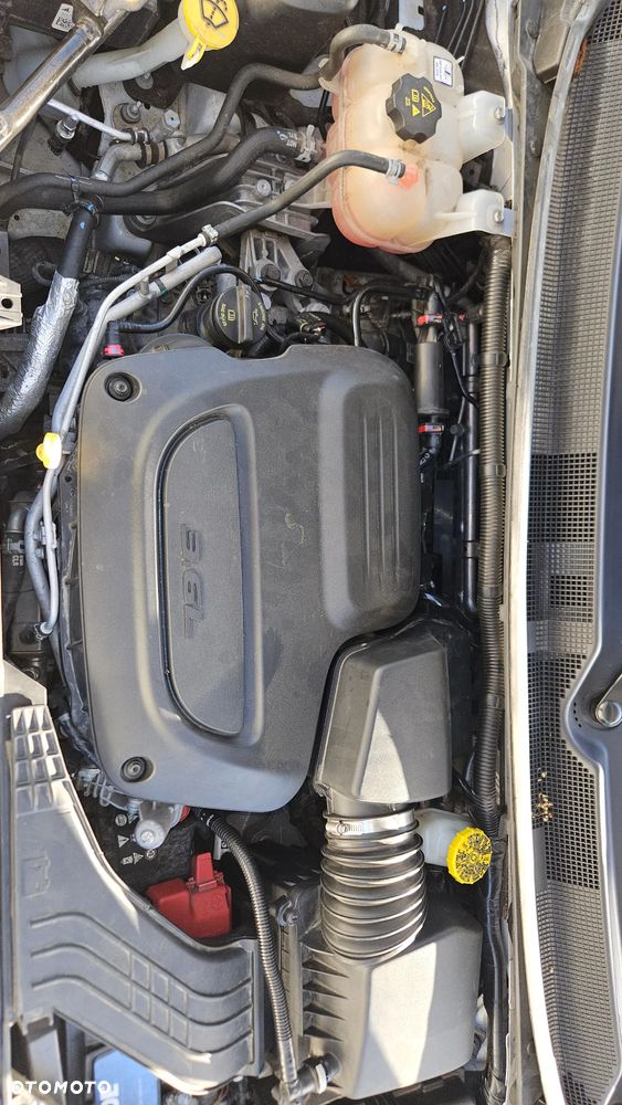 Chrysler Pacifica - 19