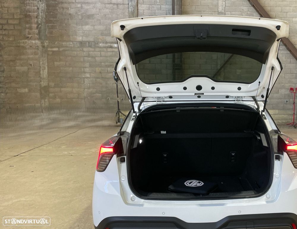 MG MG4 64 kWh Comfort - 10