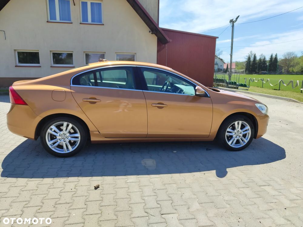 Volvo S60 - 4