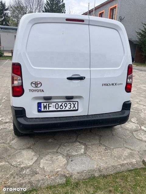 Toyota PROCITY STD - 7