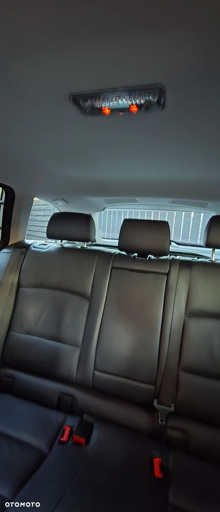 BMW Seria 5 520d - 8