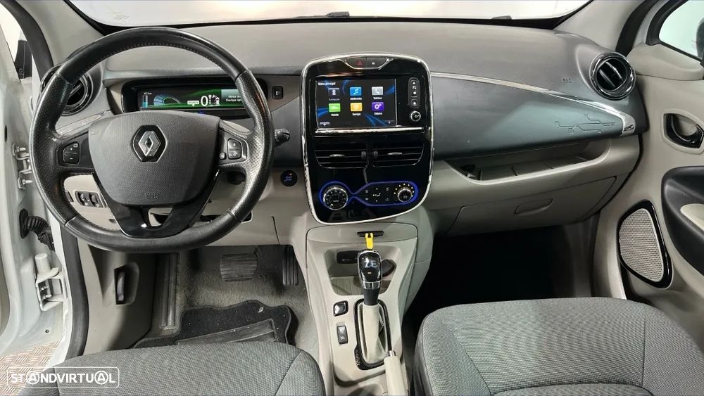 Renault Zoe - 11