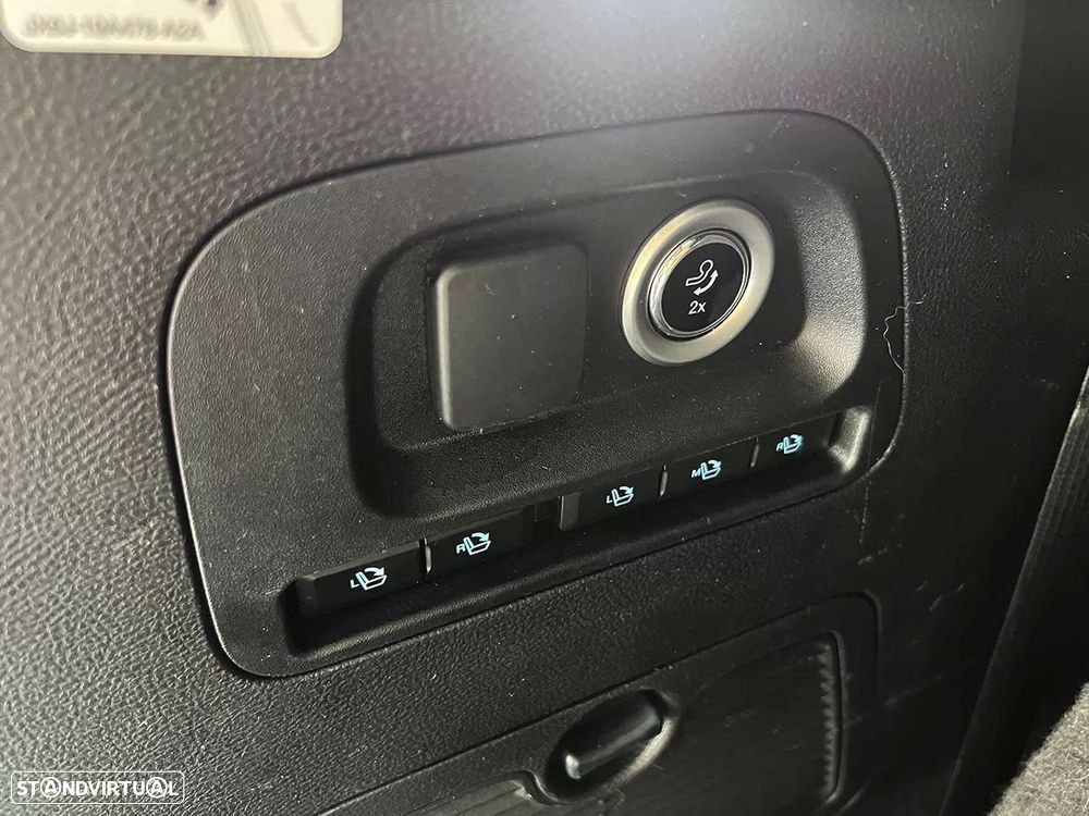 Ford S-Max 2.0 TDCi ST-Line - 28