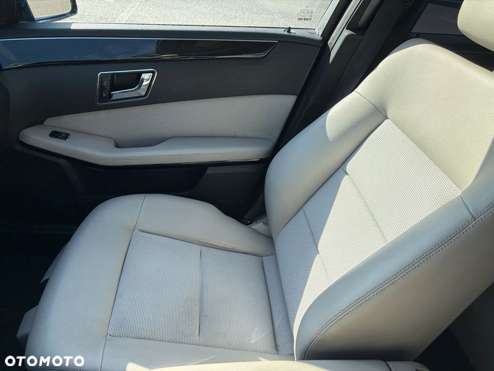 Mercedes-Benz Klasa E 350 CDI DPF 4Matic BlueEFFICIENCY 7G-TRONIC Avantgarde - 5
