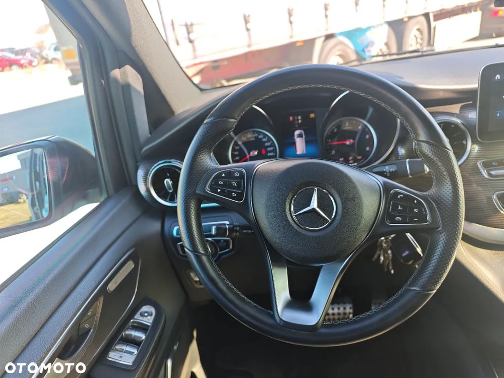 Mercedes-Benz Klasa V 300 d lang 9G-TRONIC Edition - 4