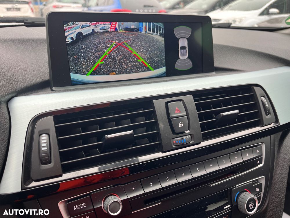 BMW Seria 3 320d Aut. Blue Performance Sport Line - 14