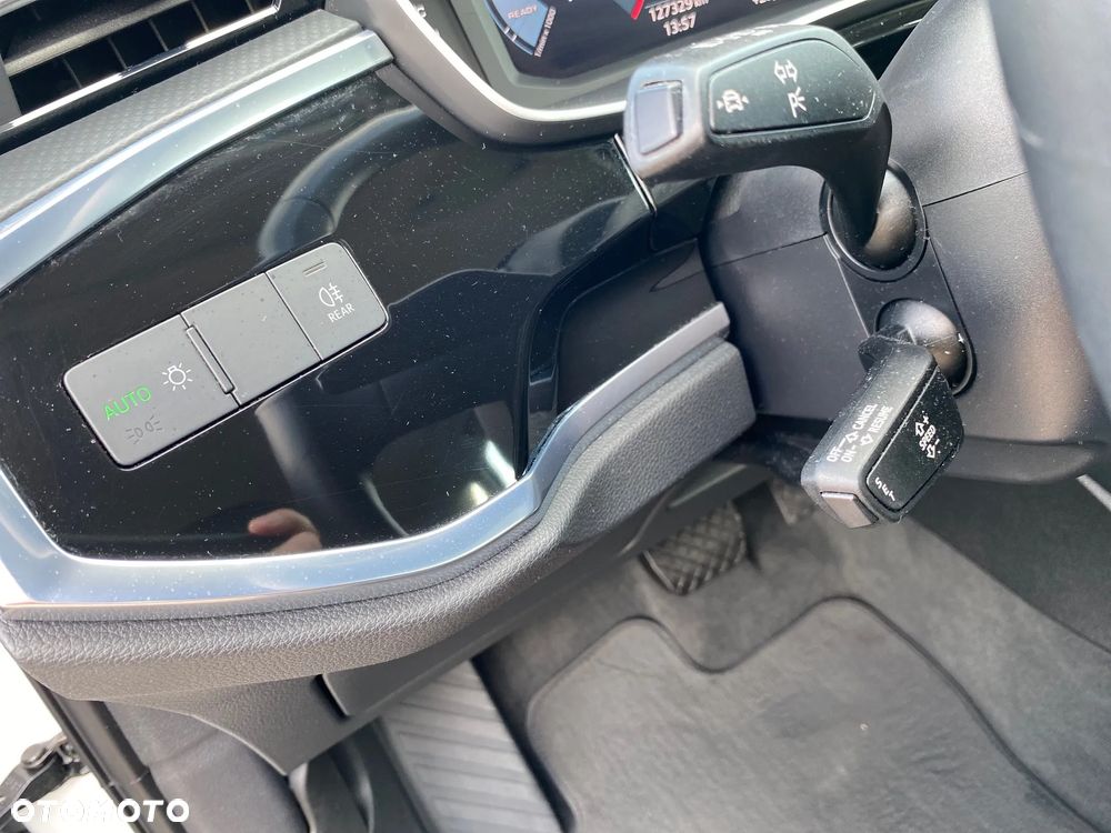 Audi Q3 35 TFSI mHEV S tronic - 20