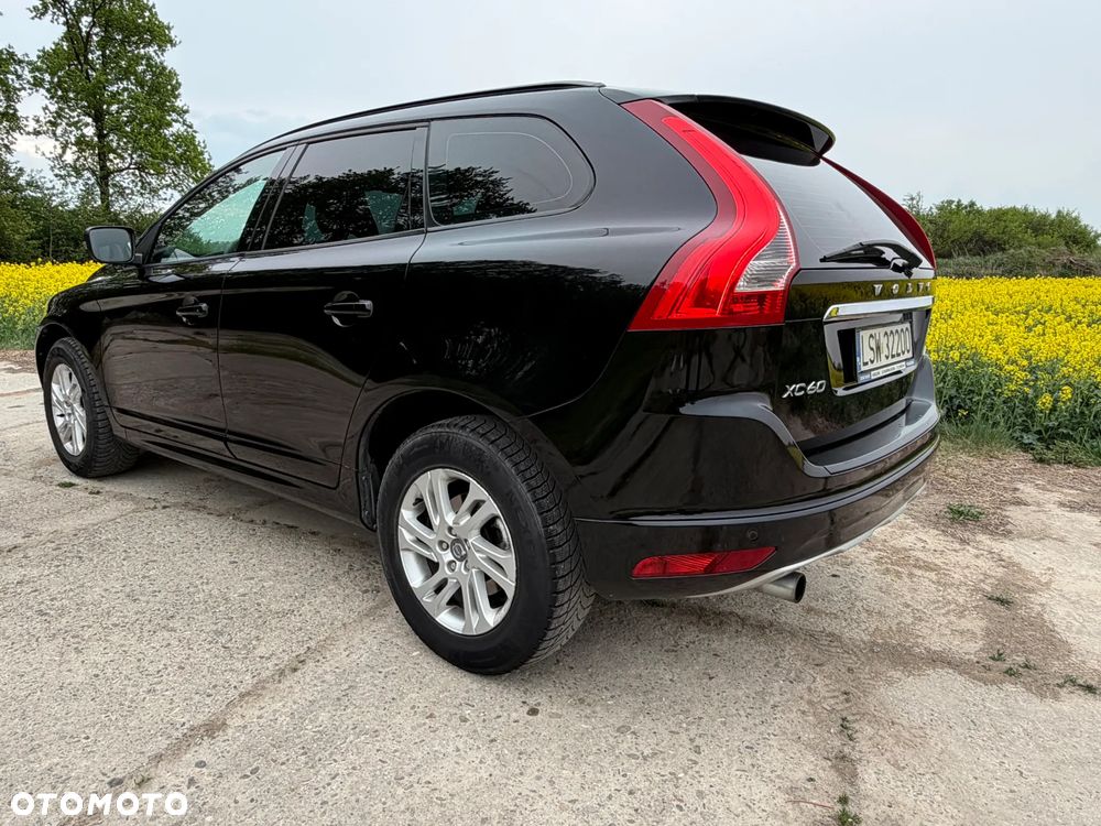 Volvo XC 60 D4 Momentum - 7