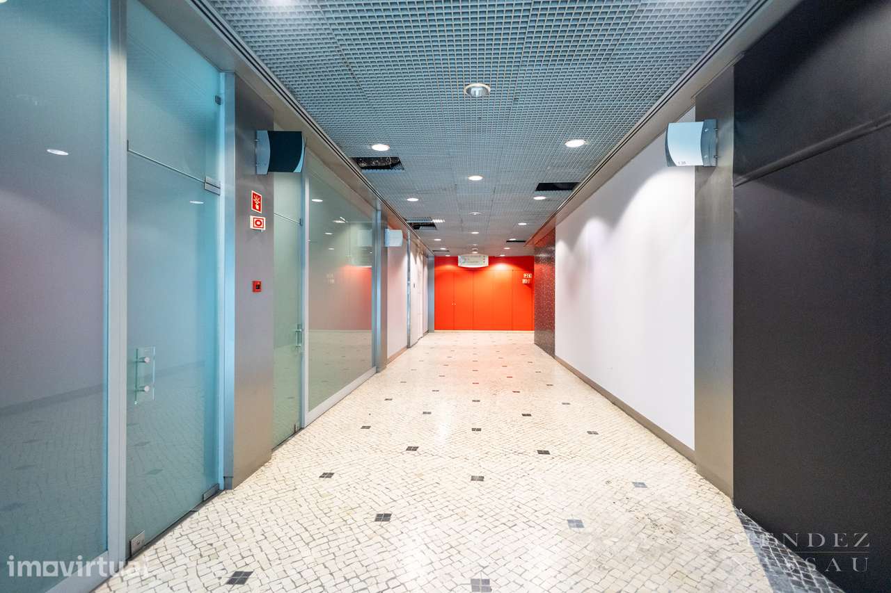 Galeria Comercial Central Park - Grande imagem: 2/19