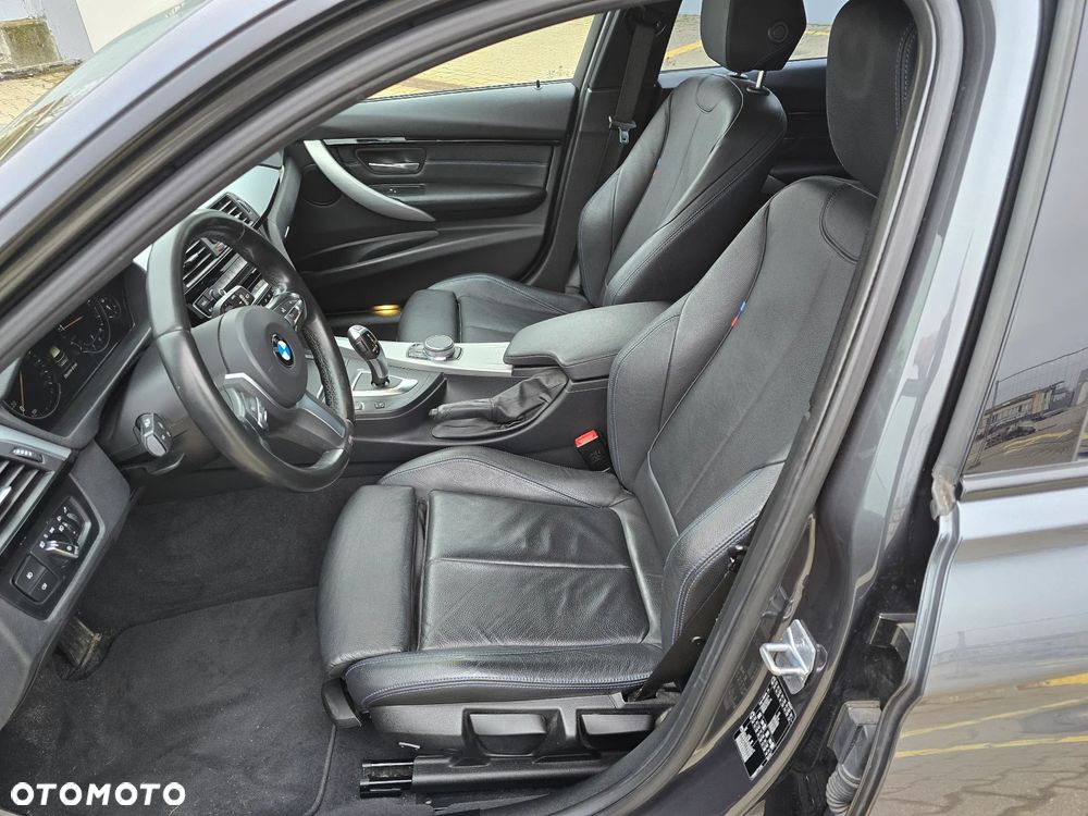 BMW Seria 3 318i Edition M Sport Shadow - 15