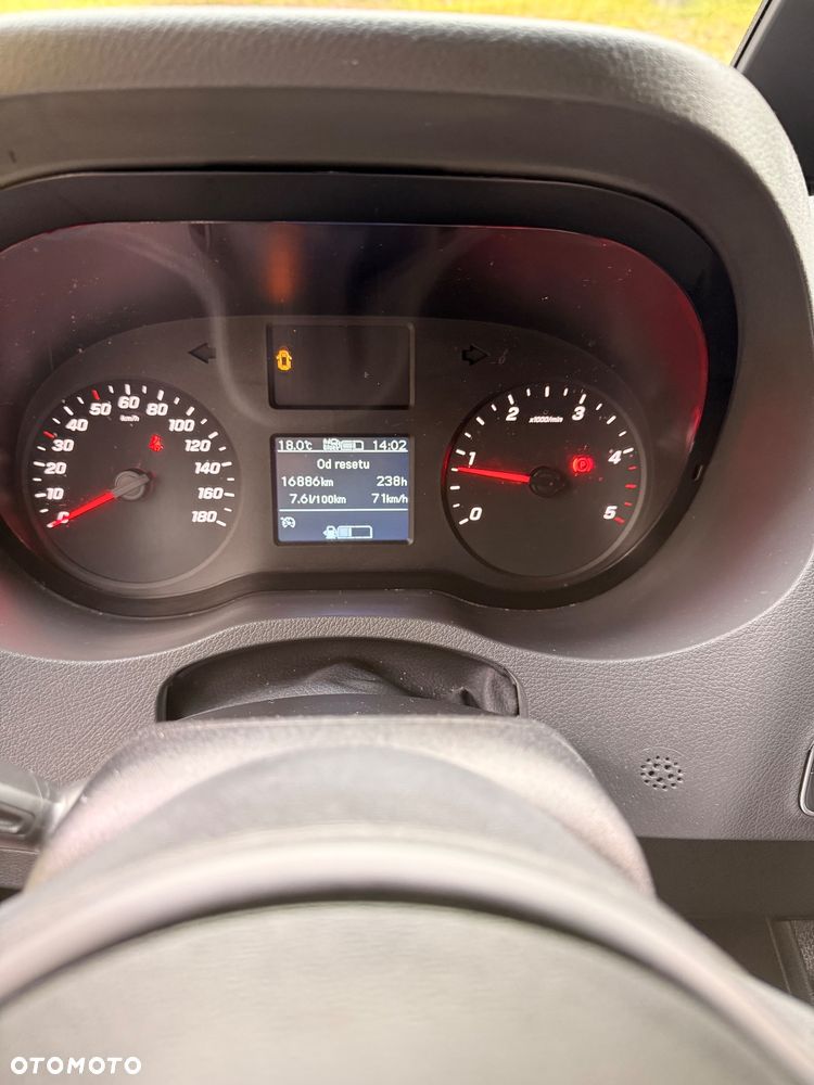 Mercedes-Benz SPRINTER - 25