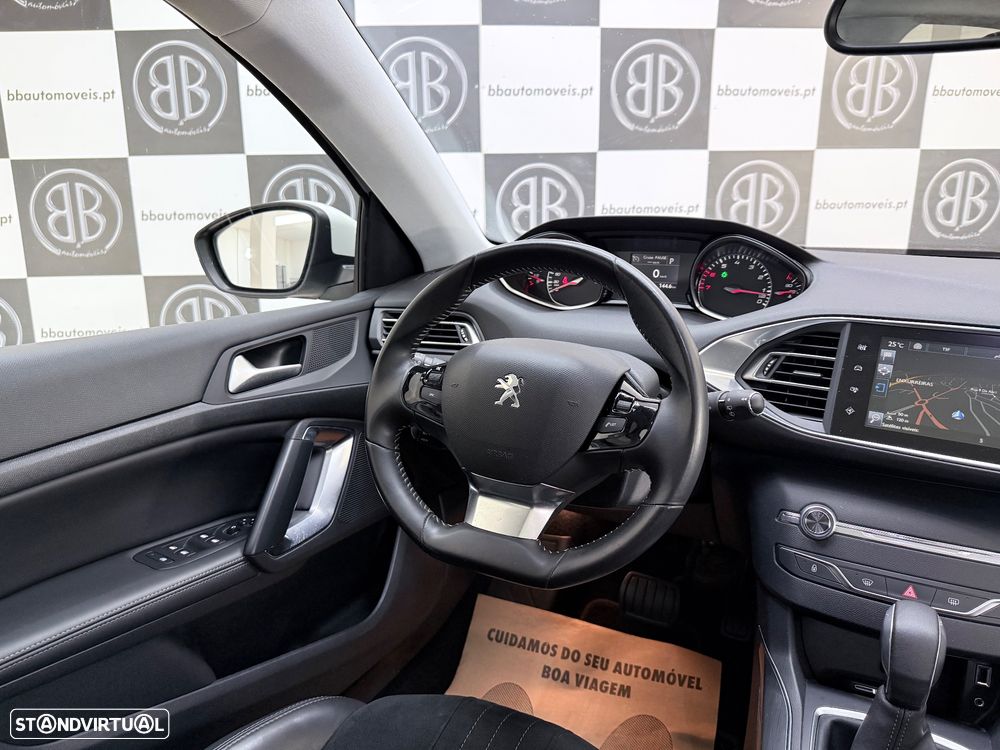 Peugeot 308 PureTech 130 GPF EAT8 Stop & Start Allure Pack - 10