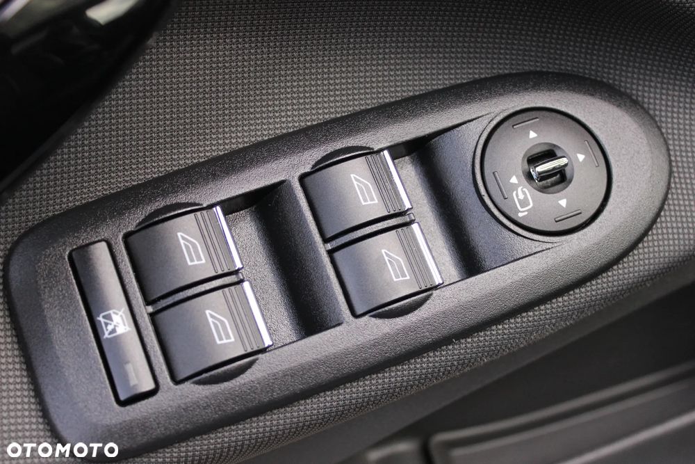 Ford Kuga 2.0 TDCi 4x4 Titanium - 36