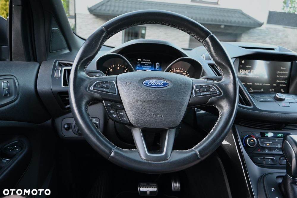 Ford Kuga 2.0 TDCi 4x4 ST-Line - 30