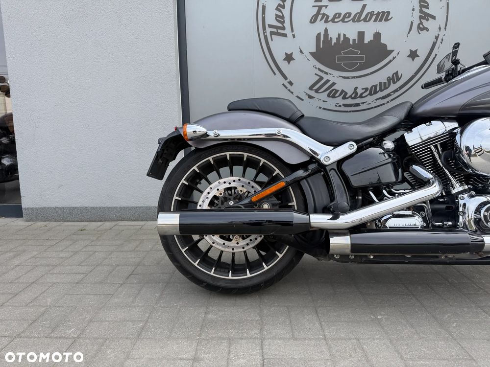 Harley-Davidson FXSB Breakout - 14
