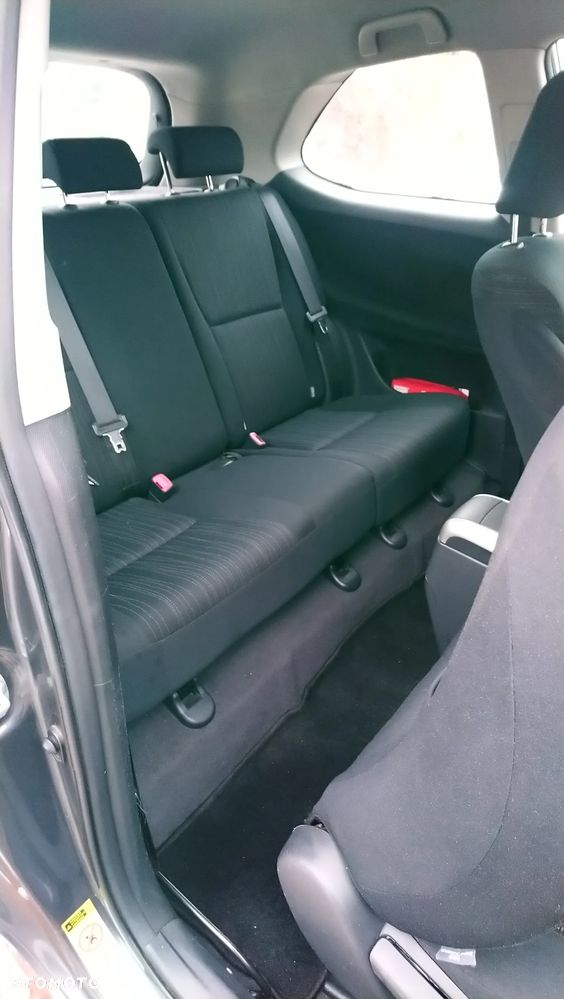 Toyota Auris 2.0 D-4D Premium - 8