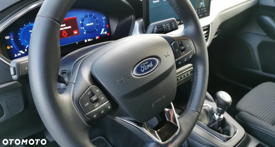 Ford Focus 1.0 EcoBoost Titanium X - 14