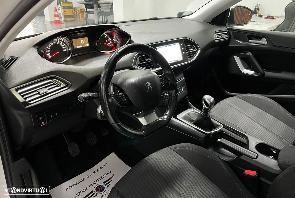 Peugeot 308 SW 1.6 BlueHDi Active - 23