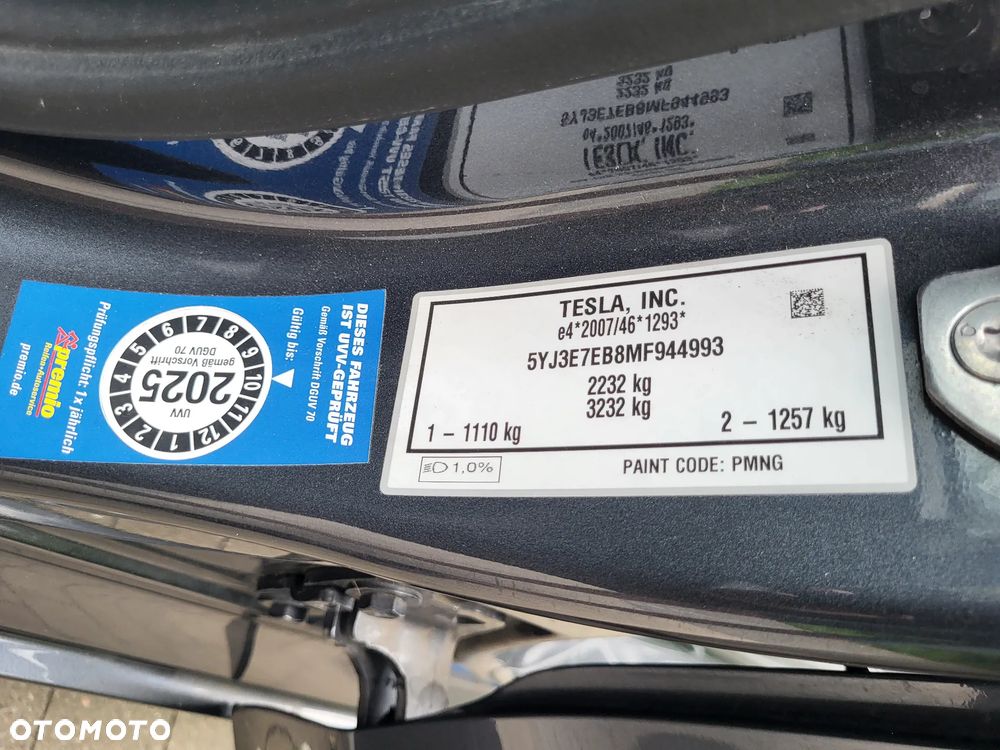 Tesla Model 3 - 37