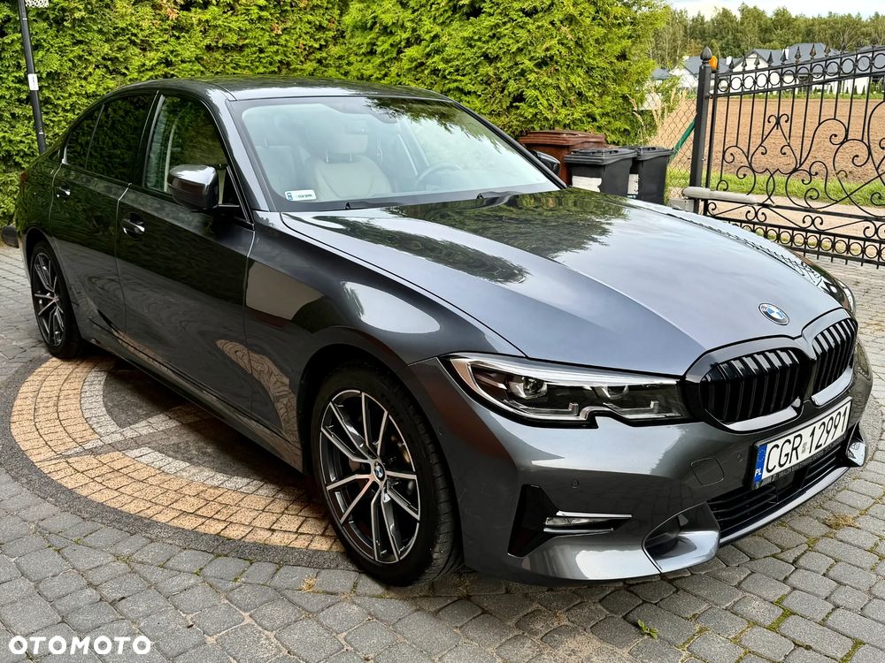 BMW 330E 2019 photo 2