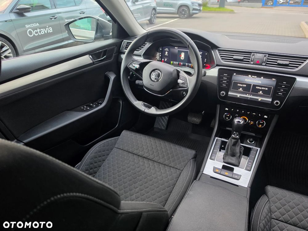 Skoda Superb 2.0 TDI SCR Ambition DSG - 14