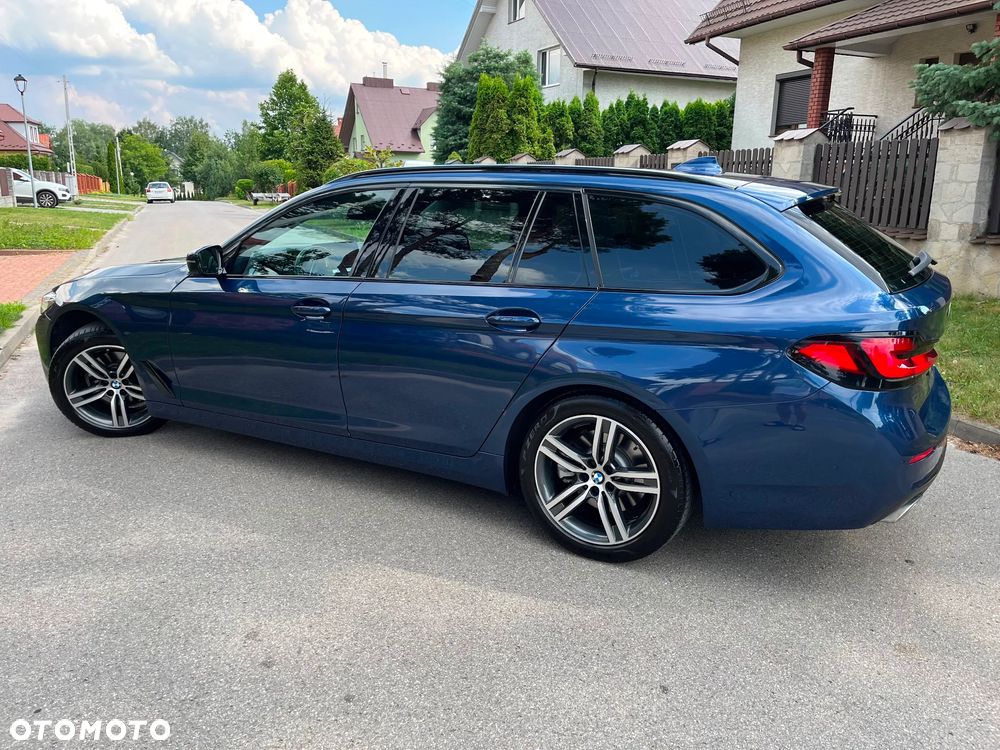 BMW Seria 5 520d M Sport - 3