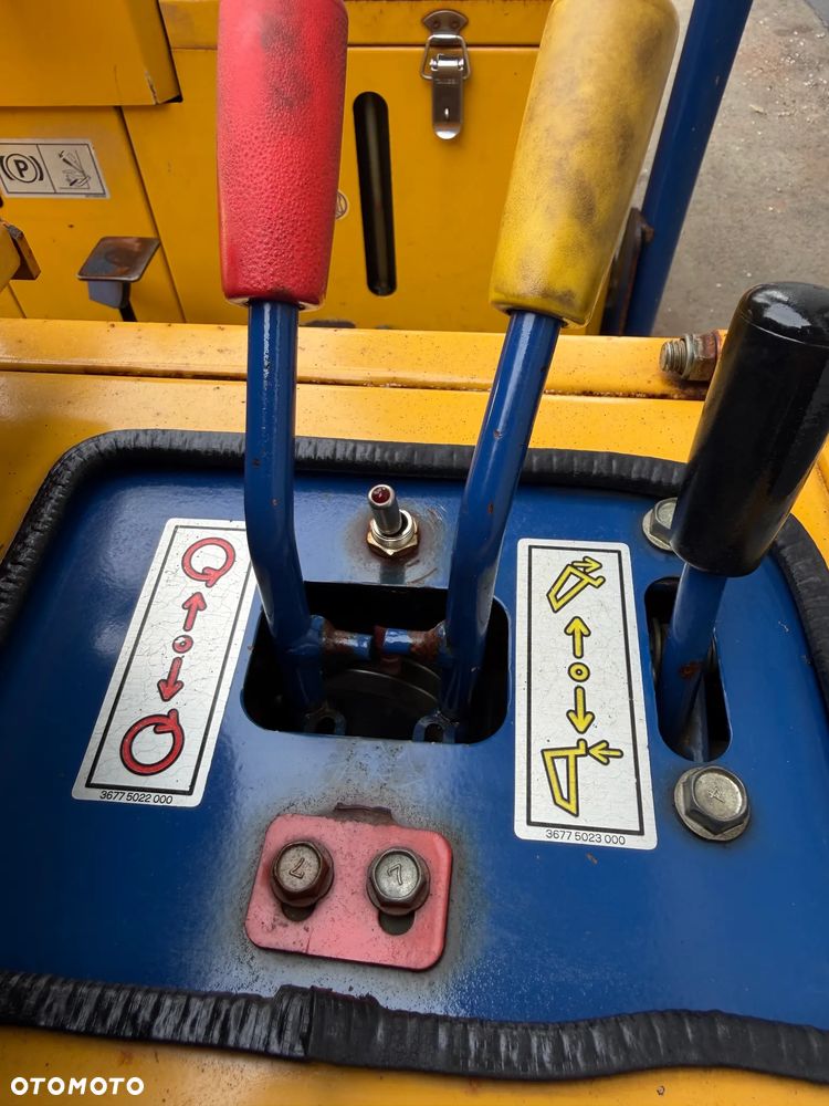 Kubota Canycon S100. Wozidło Gąsienicowe. Japońska Wywrotka w Pełni Hydrauliczna. Samo-załadowcza łyżka. Kiper Obrotowy! Silnik Kubota 3cylindry. Potężna moc. Szybka wolna jazda! Tylko 351 MTG. 2015rok prod. Ani deka luzów czy wycieków! Maszyna Sprowadzona z Norwegii z urzędu komunalnego. Używana raz do roku. Wielka Okazja! - 23