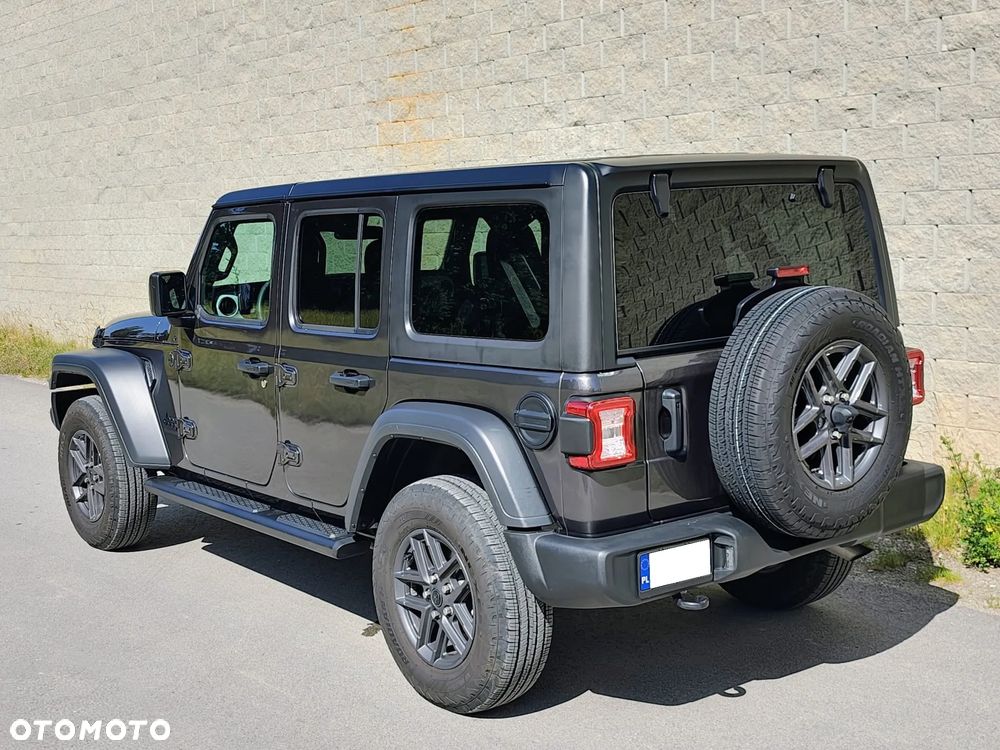 Jeep Wrangler Unlimited GME 2.0 Turbo Sahara - 5