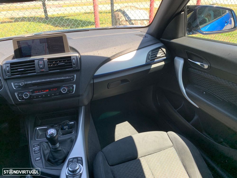 BMW 118 d Pack M - 17