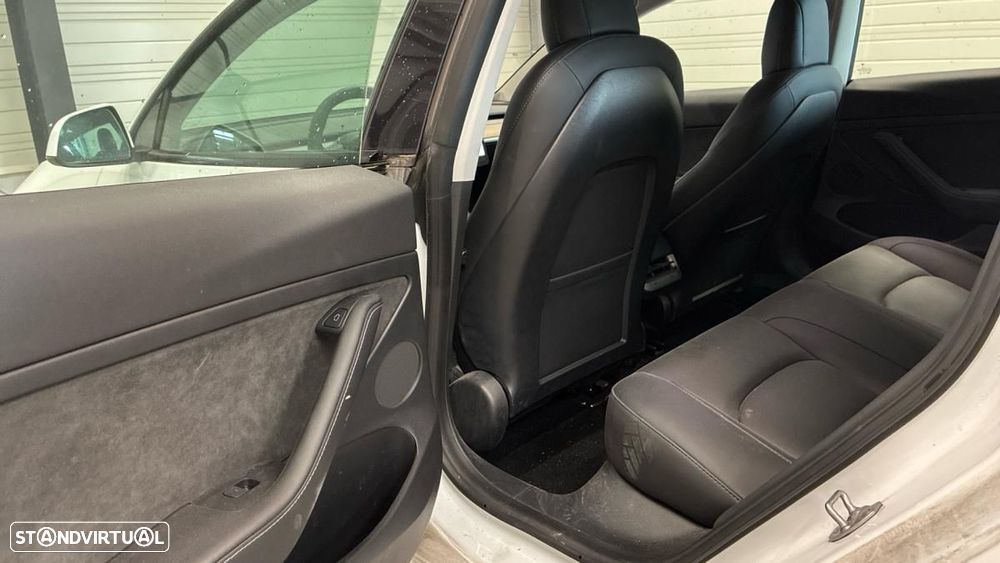 Tesla Model 3 Long Range AWD Dual Motor Performance - 6