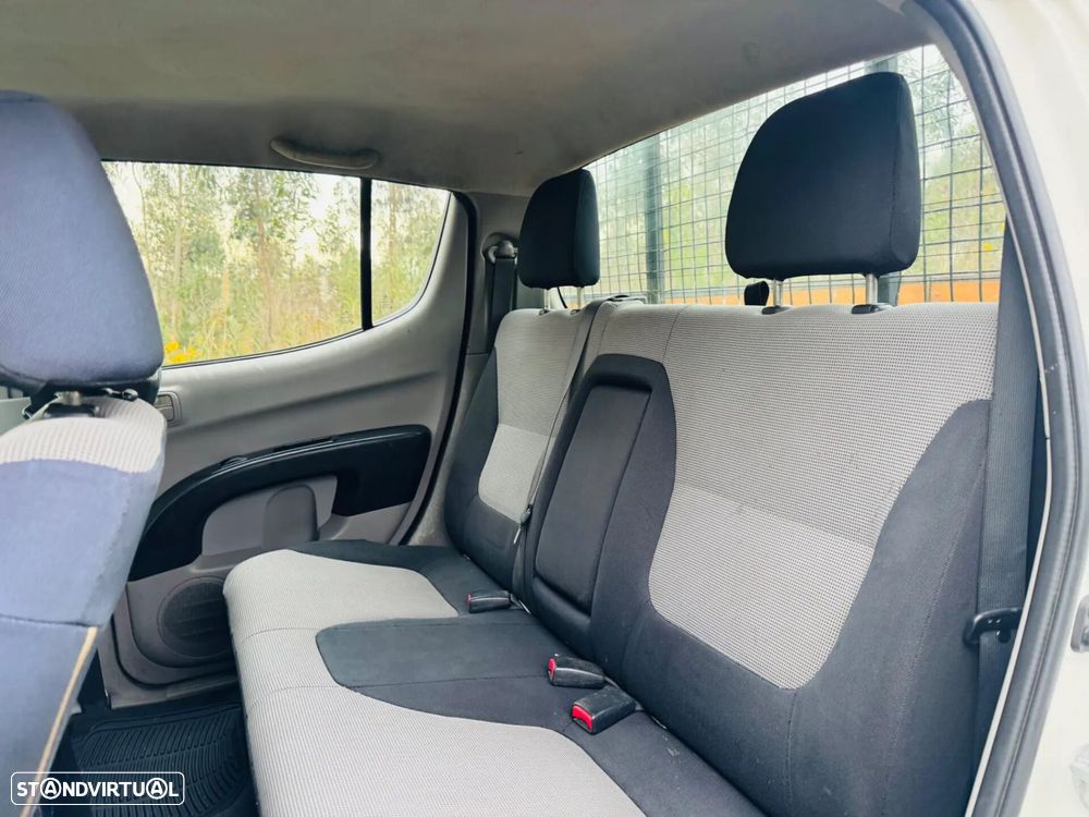 Mitsubishi L200 2.5 DI-D CD Intense AC/JLL - 29