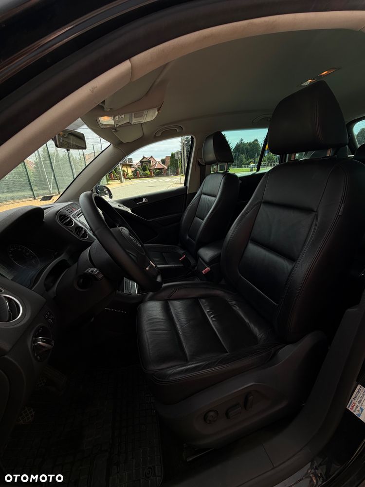 Volkswagen Tiguan 2.0 TDI DPF BlueMotion Technology Sport & Style - 11