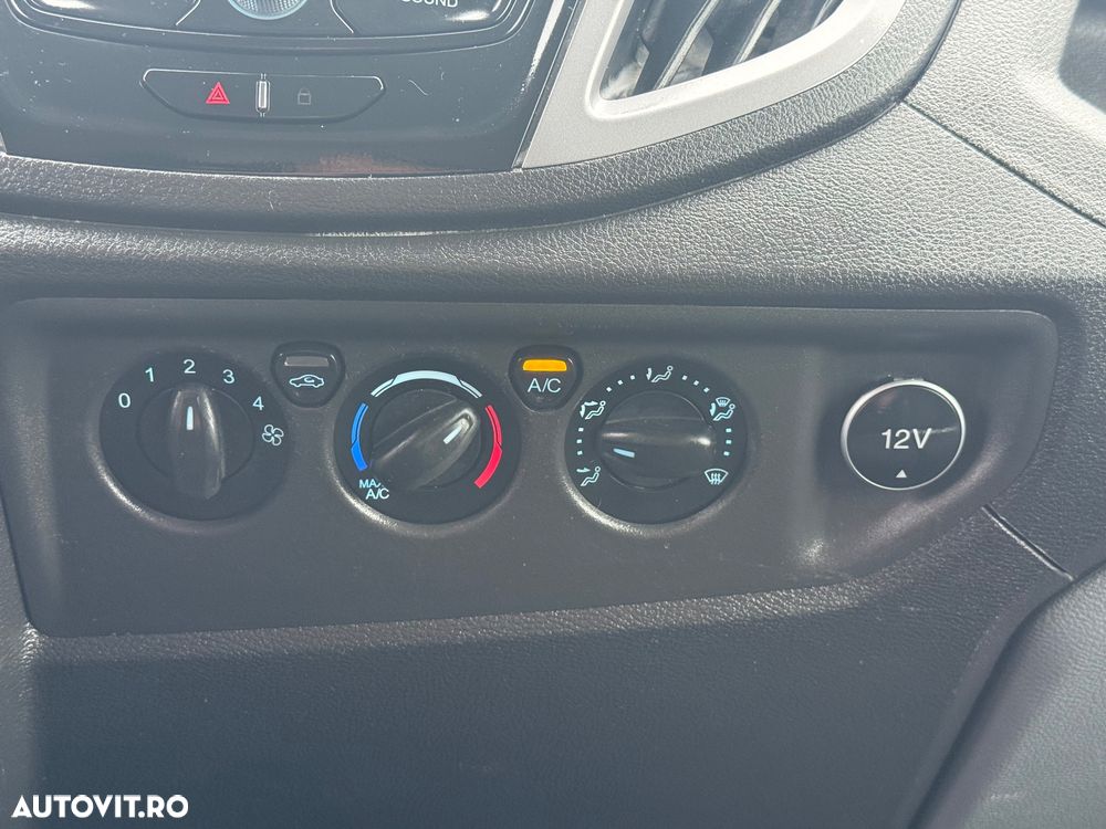 Ford Transit - 22