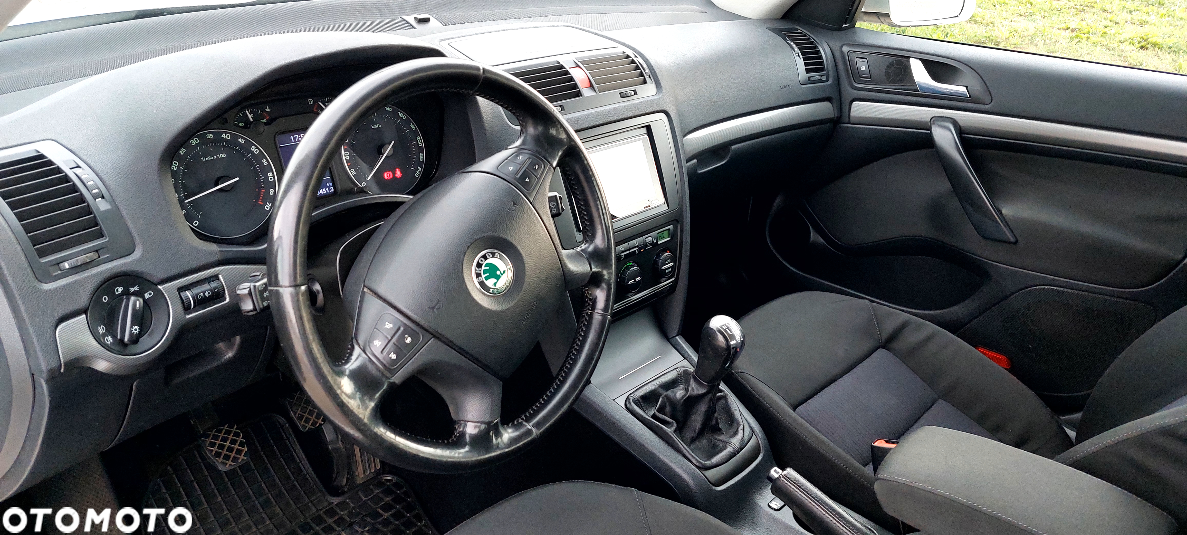 Skoda Octavia 1.6 FSI Elegance - 22