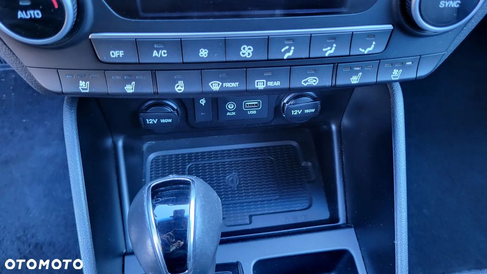 Hyundai Tucson blue 1.6 CRDi 2WD DCT Premium - 17