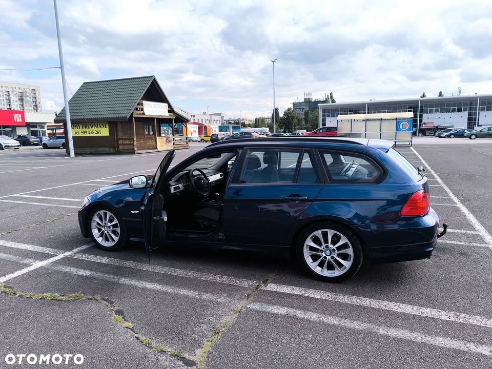 BMW Seria 3 318d DPF - 5