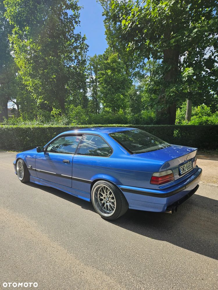 BMW Seria 3 - 16