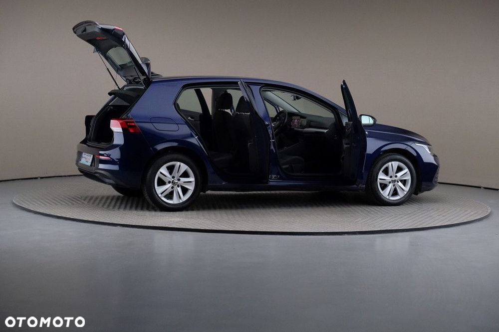 Volkswagen Golf - 6
