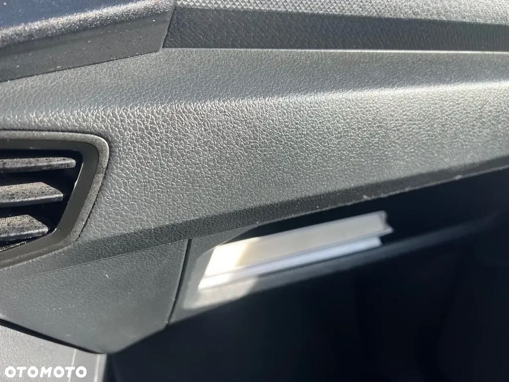 Volkswagen Caddy 2,0 Tdi 102 KM klima tempomat - 22
