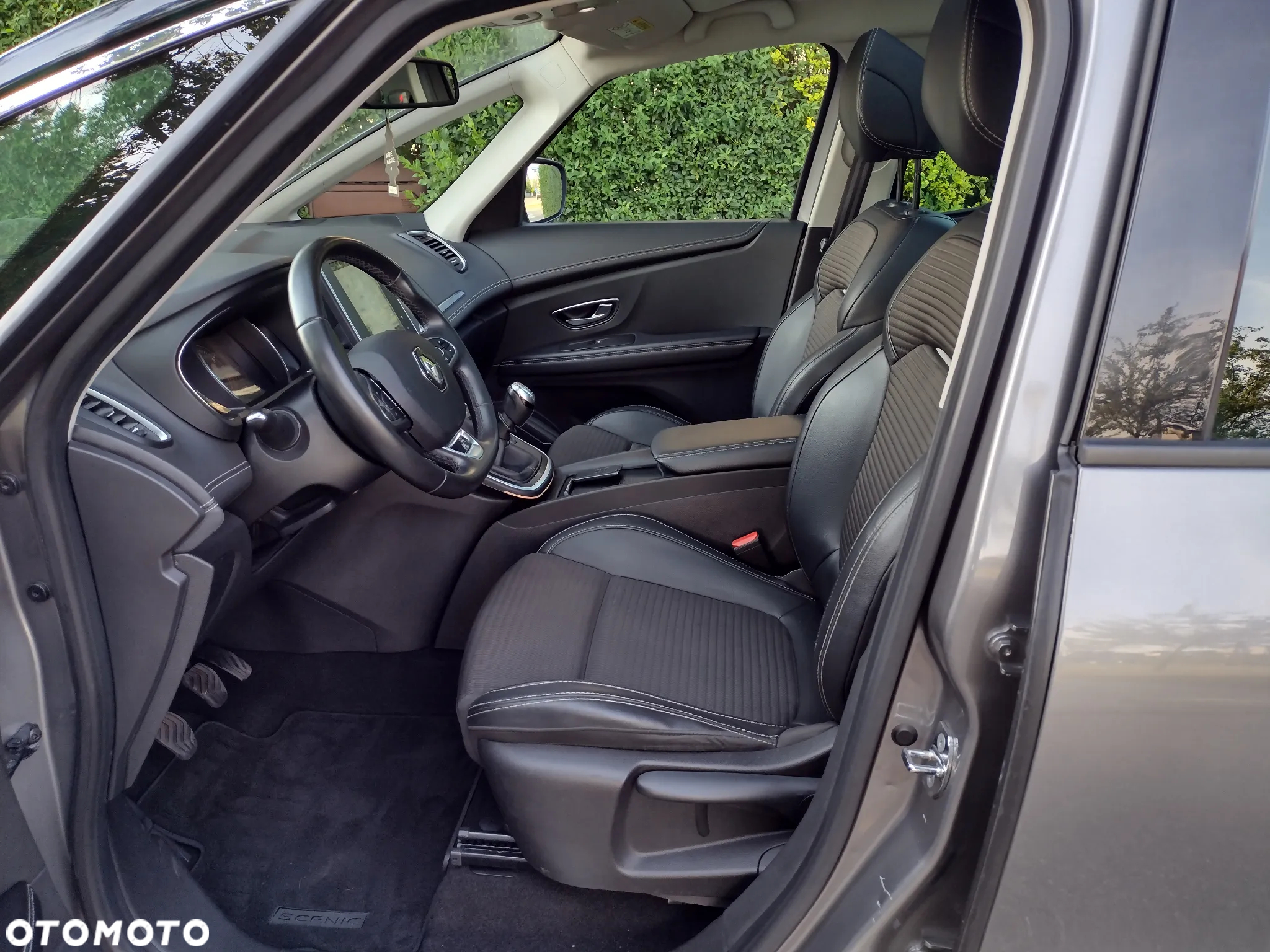 Renault Scenic ENERGY TCe 130 S&S Bose Edition - 12