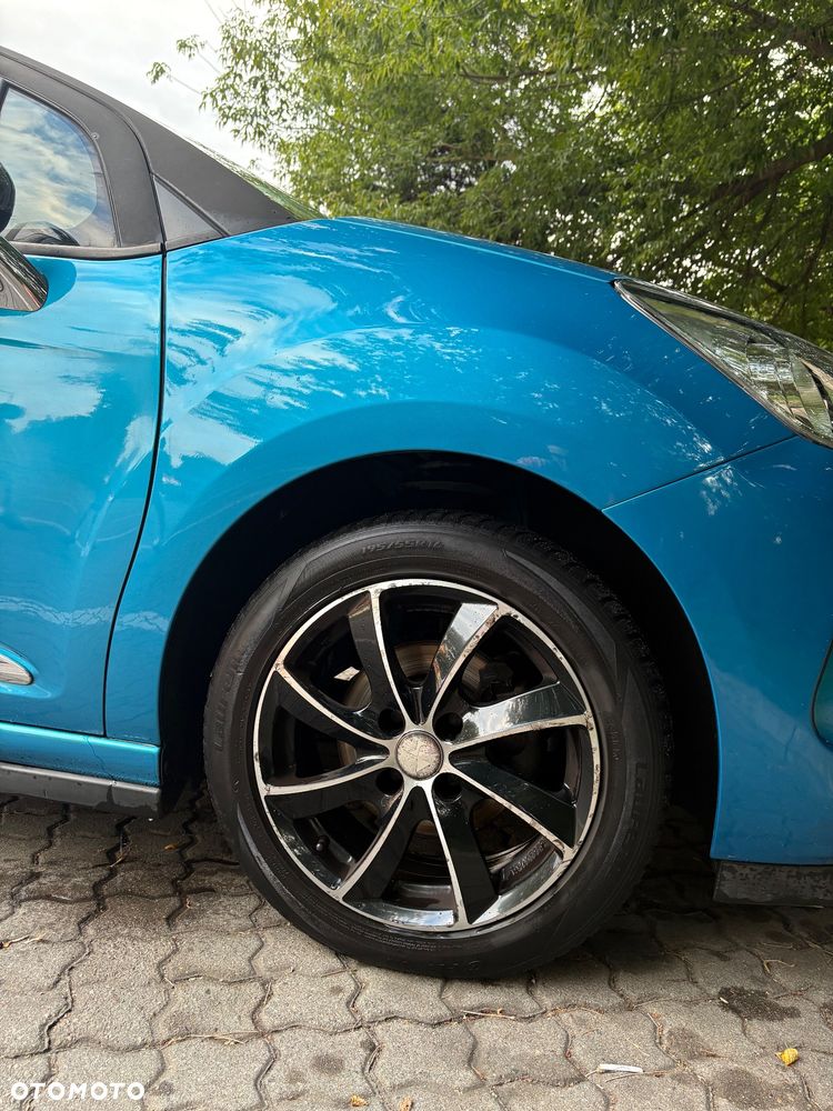 Citroën DS3 e-HDi 90 FAP SoChic - 4