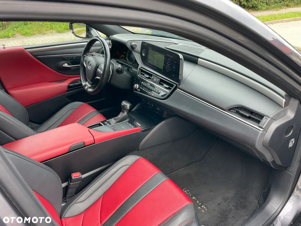 Lexus ES 300h F Sport - 20