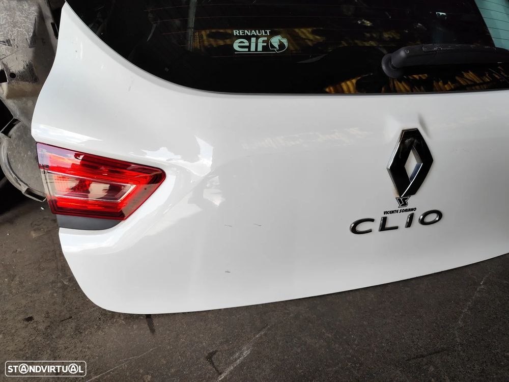 RENAULT CLIO IV TAMPA DA MALA - M324 - 3